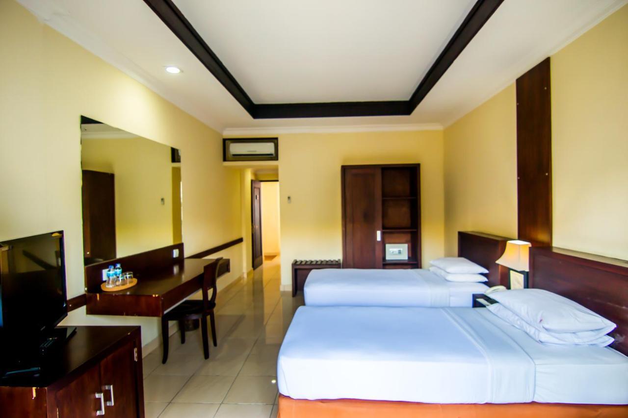 Champlung Mas Hotel Legian Exteriör bild