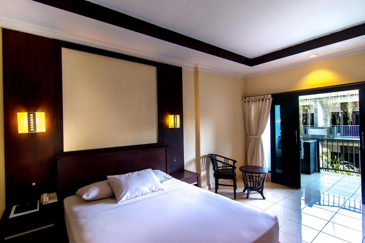 Champlung Mas Hotel Legian Exteriör bild