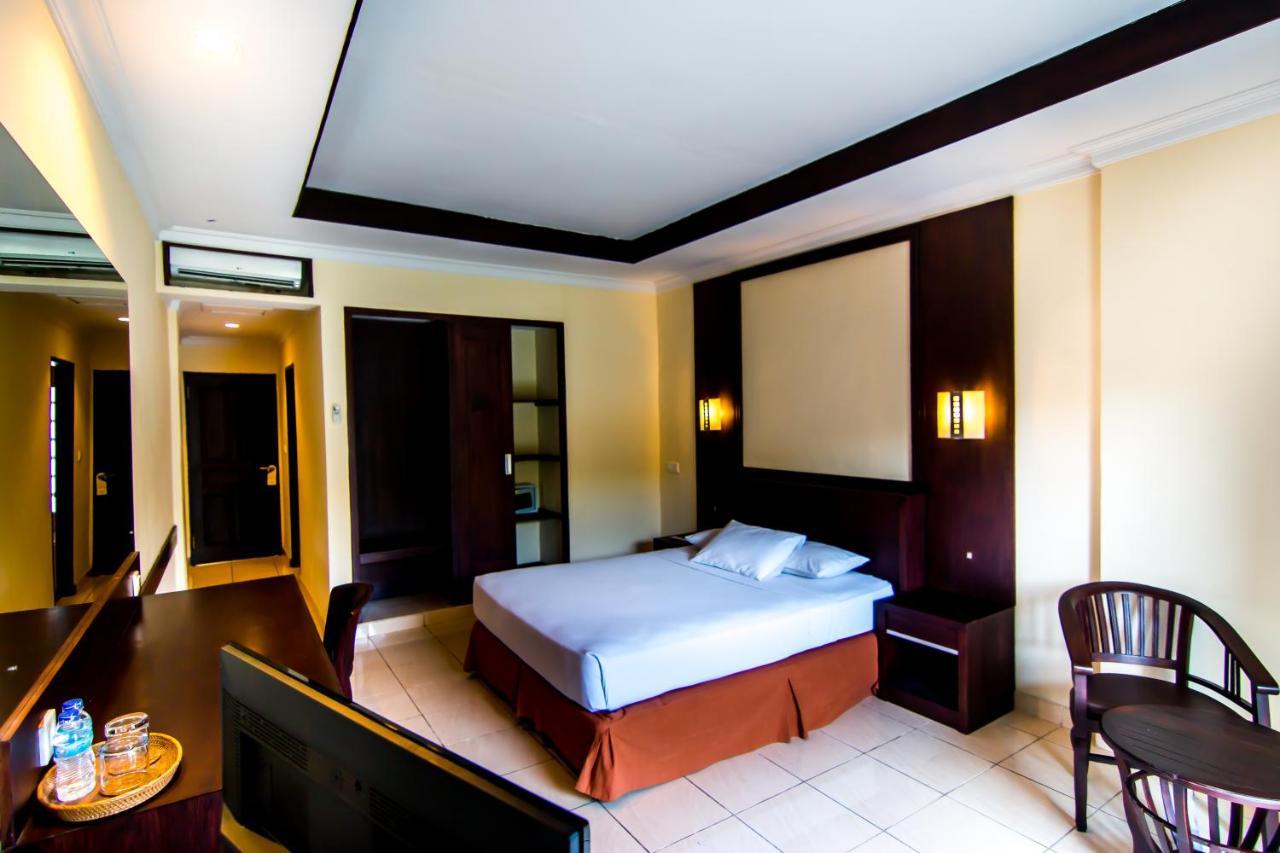 Champlung Mas Hotel Legian Exteriör bild