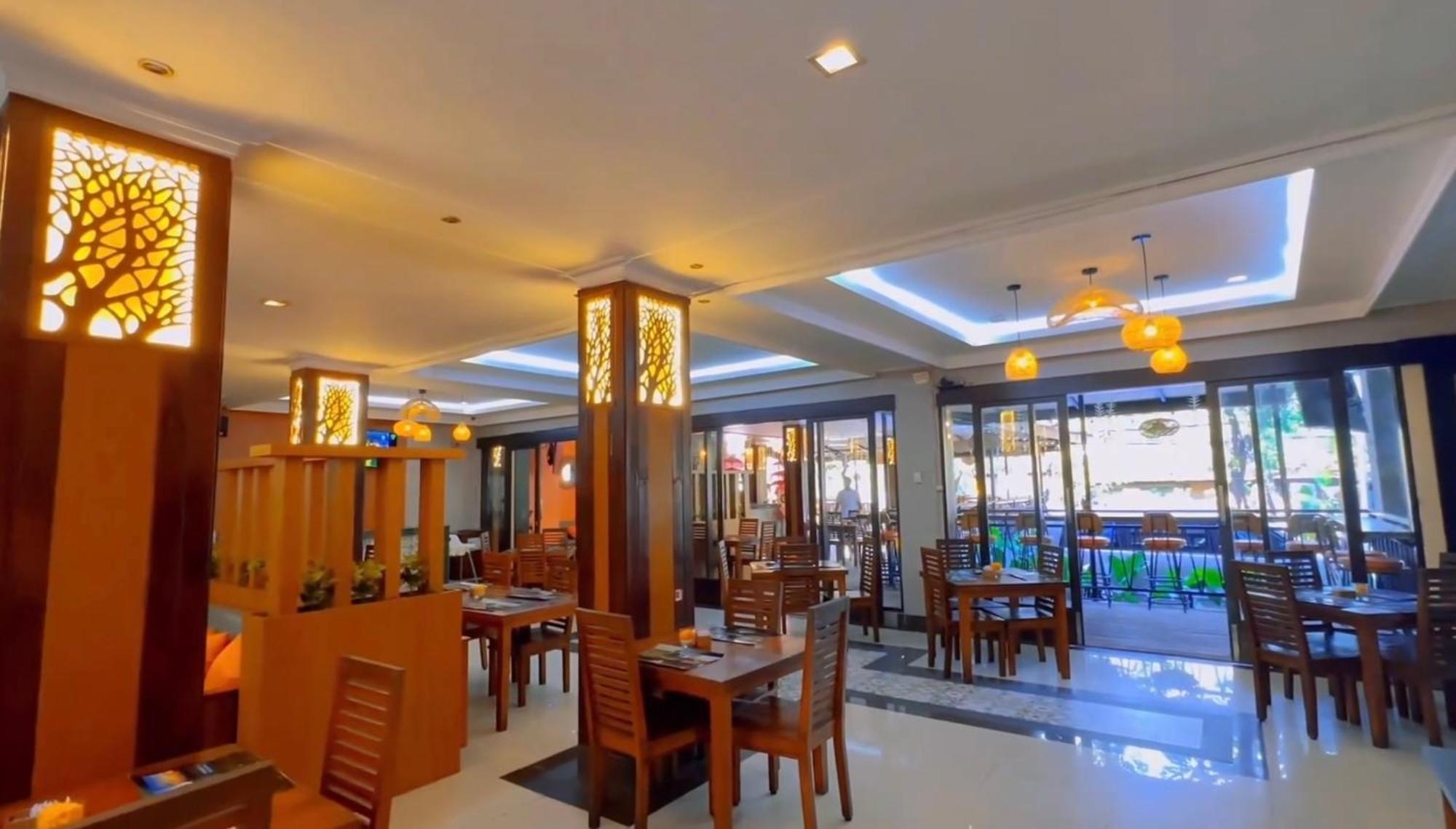 Champlung Mas Hotel Legian Exteriör bild