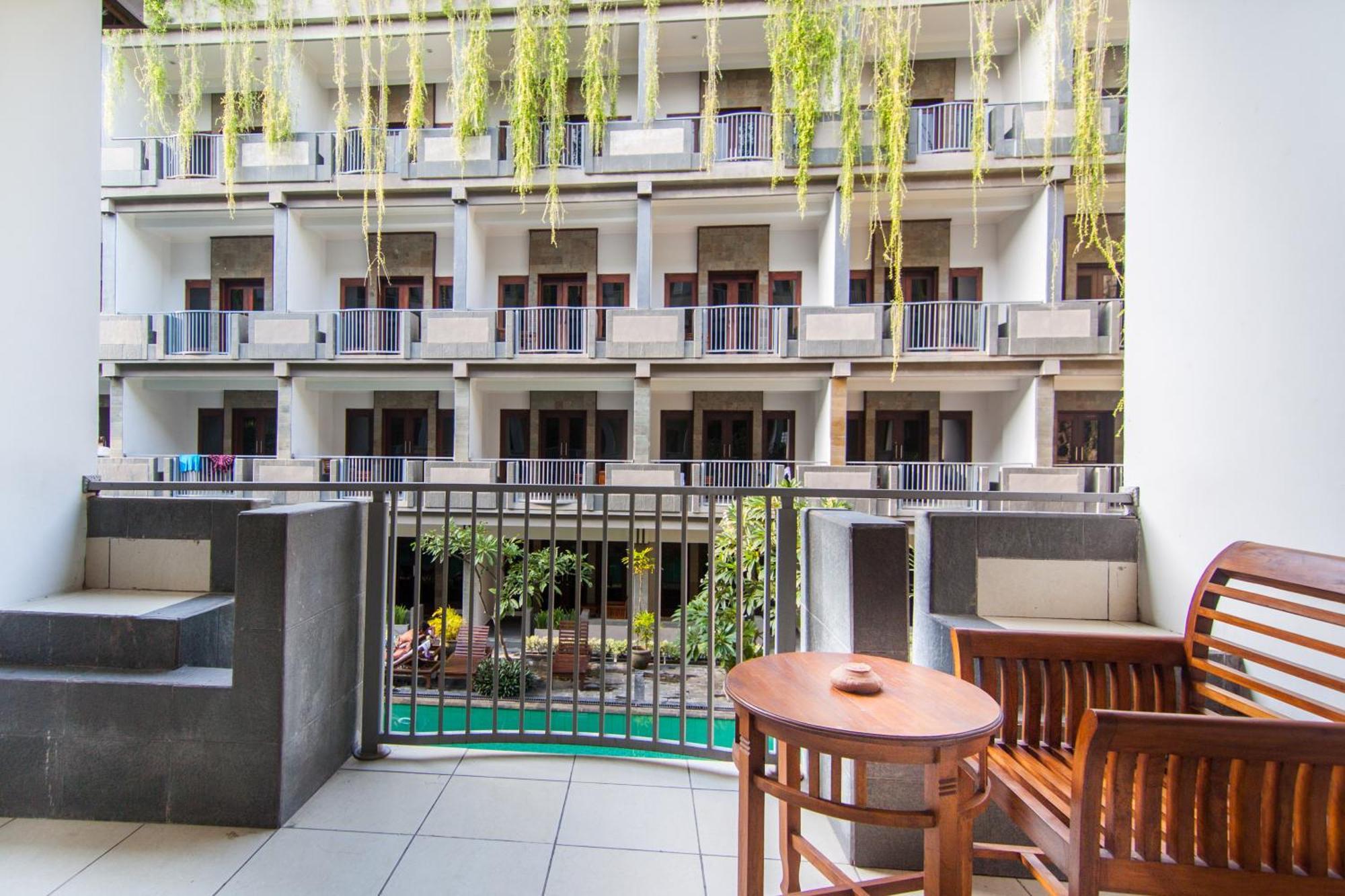 Champlung Mas Hotel Legian Exteriör bild