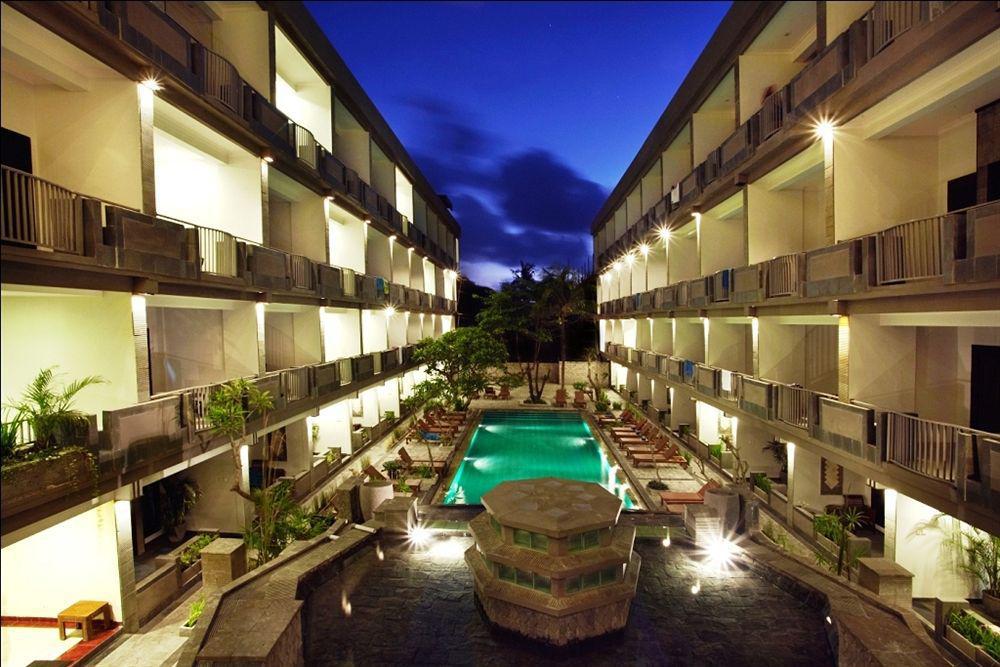 Champlung Mas Hotel Legian Exteriör bild
